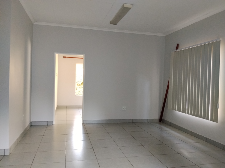 To Let 3 Bedroom Property for Rent in Geelhoutpark North West